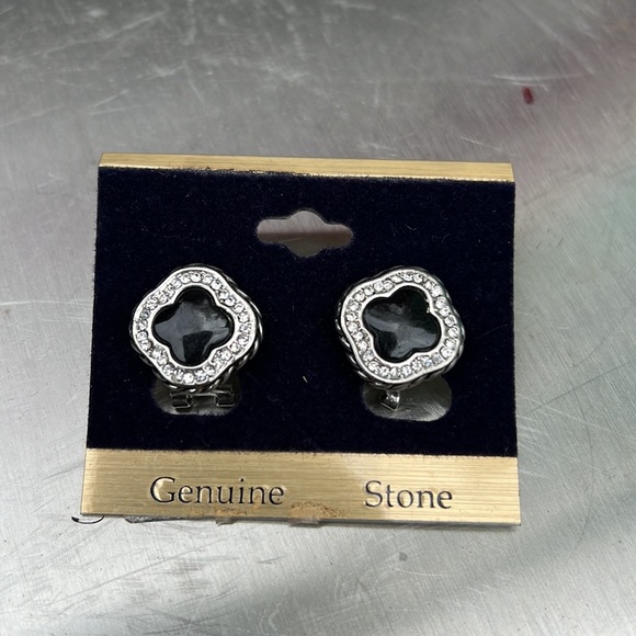 New Designer Inspired French clip back pierced earrings. Completely unique - Picture 4 of 7